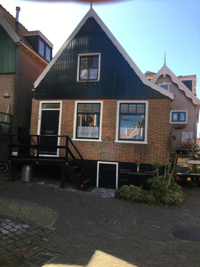 Family Fisherman'S House Volendam Bagian luar foto